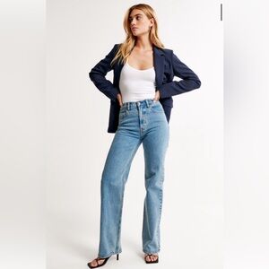 A&F Relaxed 90’s Jeans